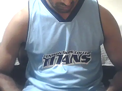 Snapshot of ROCKY_USA_18 chatting on 06/03/26, 02:33 ROCKY USA 18 online show from 06/03/26, 02:33