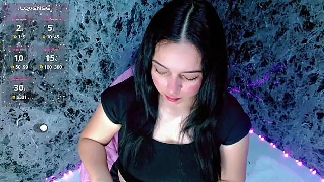 Snapshot of Lanna_belle28 chatting on 12/04/25, 01:53 Lanna belle28 online show from 12/04/25, 01:53