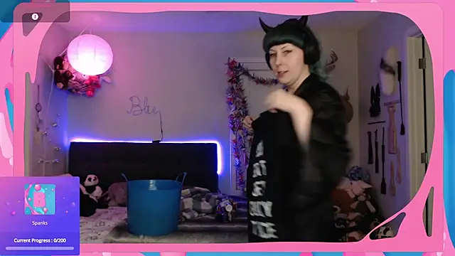 Snapshot of CirqueNoirBlu chatting on 04/08/26, 03:28 CirqueNoirBlu online show from 04/08/26, 03:28