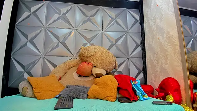 SofiAndNicol online show from 02/12/26, 10:54