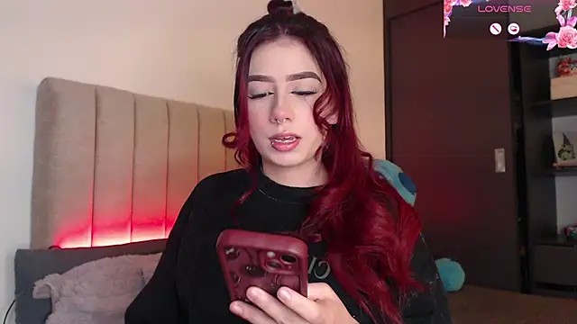 Snapshot of Your_rosalie chatting on 01/08/26, 04:26 Your rosalie online show from 01/08/26, 04:26