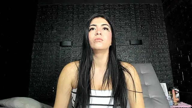 Snapshot of Sweet-Monica chatting on 01/20/25, 10:40 Sweet-Monica online show from 01/20/25, 10:40