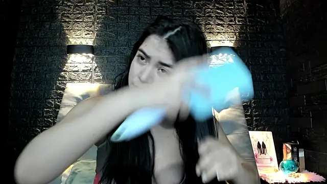 Snapshot of Sweet-Monica chatting on 02/07/25, 10:19 Sweet-Monica online show from 02/07/25, 10:19