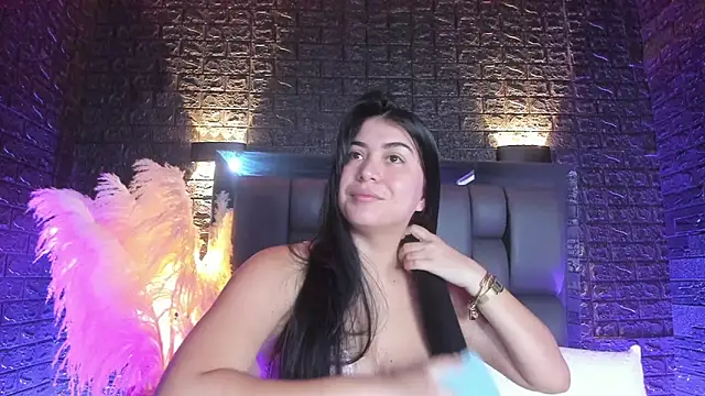 Snapshot of Sweet-Monica chatting on 10/04/25, 10:46 Sweet-Monica online show from 10/04/25, 10:46