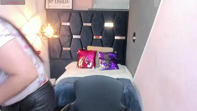 GiaFox  online show from 09/09/25, 08:41