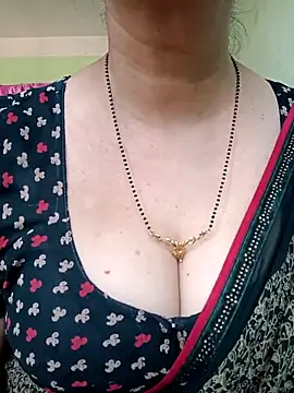 Rosy-B online show from 03/06/25, 09:47