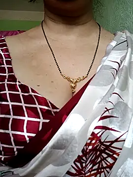 Snapshot of Rosy-B chatting on 03/13/26, 09:38 Rosy-B online show from 03/13/26, 09:38