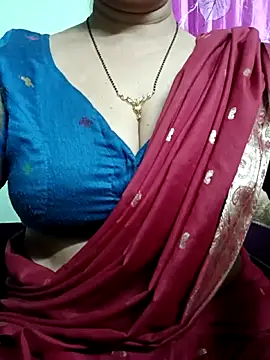 Snapshot of Rosy-B chatting on 03/20/26, 11:20 Rosy-B online show from 03/20/26, 11:20