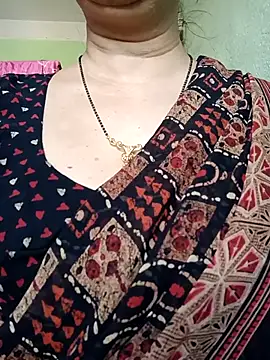 Snapshot of Rosy-B chatting on 03/27/26, 09:53 Rosy-B online show from 03/27/26, 09:53