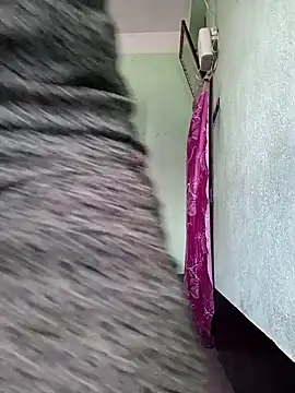 Snapshot of Rosy-B chatting on 04/14/26, 09:48 Rosy-B online show from 04/14/26, 09:48