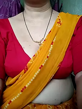Snapshot of Rosy-B chatting on 05/11/26, 11:57 Rosy-B online show from 05/11/26, 11:57
