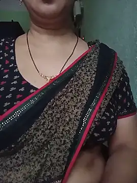 Snapshot of Rosy-B chatting on 07/01/26, 12:01 Rosy-B online show from 07/01/26, 12:01