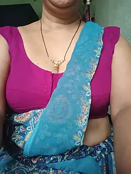 Snapshot of Rosy-B chatting on 07/16/26, 12:49 Rosy-B online show from 07/16/26, 12:49