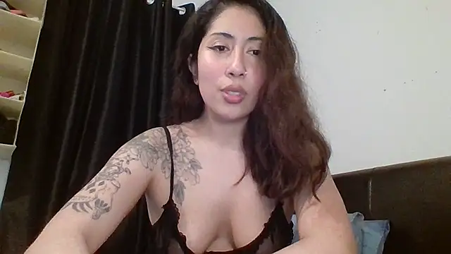 Snapshot of LorenaAnderson chatting on 02/21/25, 09:11 LorenaAnderson online show from 02/21/25, 09:11