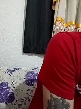 mayk18cm online show from 12/18/25, 12:38