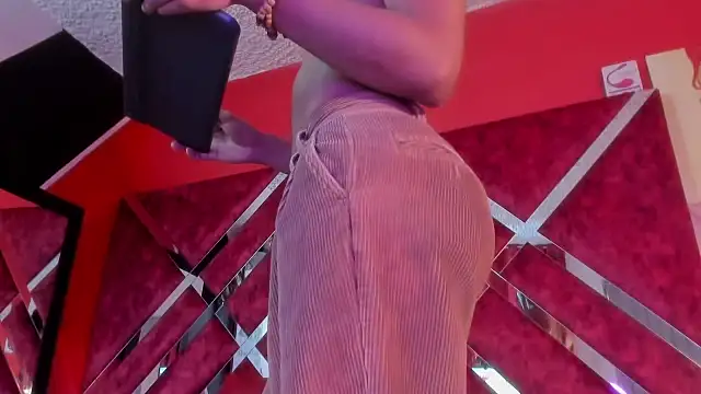 Snapshot of Scarlett_Hot5 chatting on 09/23/25, 08:34 Scarlett Hot5 online show from 09/23/25, 08:34