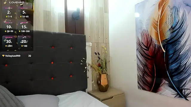 Sara Johnsonn online show from 03/21/25, 10:39