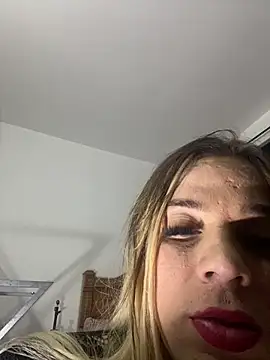 lanahot-77 online show from 10/09/25, 12:19