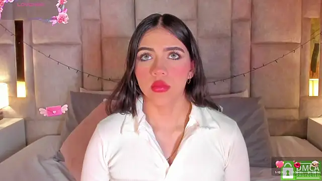 Snapshot of SofiScott_ chatting on 12/30/24, 08:58 SofiScott online show from 12/30/24, 08:58