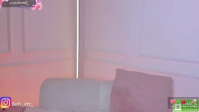 Snapshot of SofiScott_ chatting on 07/27/26, 12:28 SofiScott online show from 07/27/26, 12:28