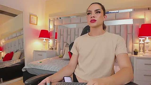 Snapshot of mariiahneedles chatting on 12/20/24, 09:17 mariiahneedles online show from 12/20/24, 09:17