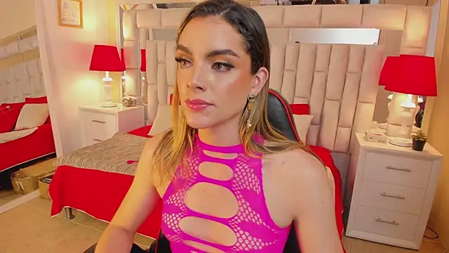 Snapshot of mariiahneedles chatting on 01/16/25, 06:46 mariiahneedles online show from 01/16/25, 06:46