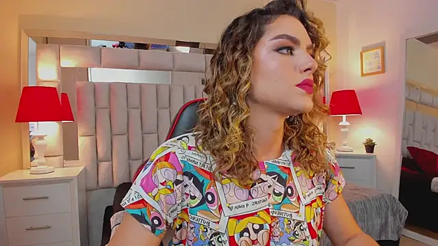 Snapshot of mariiahneedles chatting on 02/14/25, 01:02 mariiahneedles online show from 02/14/25, 01:02