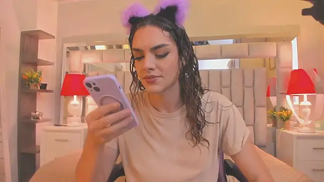 Snapshot of mariiahneedles chatting on 02/17/26, 10:49 mariiahneedles online show from 02/17/26, 10:49