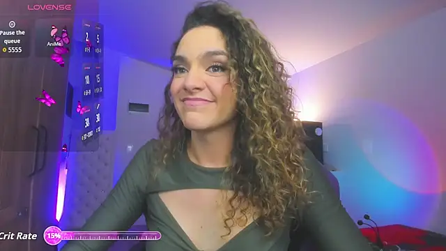 Snapshot of mariiahneedles chatting on 07/26/26, 12:19 mariiahneedles online show from 07/26/26, 12:19