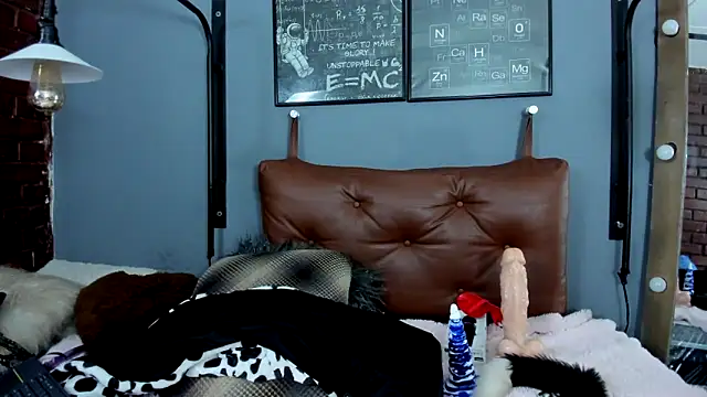 Snapshot of Sweet_camille chatting on 01/17/25, 07:08 Sweet camille online show from 01/17/25, 07:08