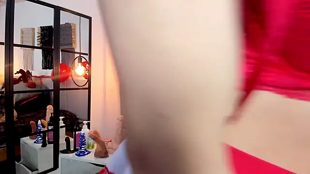 Snapshot of Sweet_camille chatting on 02/19/25, 05:27 Sweet camille online show from 02/19/25, 05:27