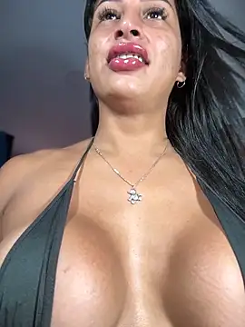 FitnessdollTS online show from 12/18/25, 01:39