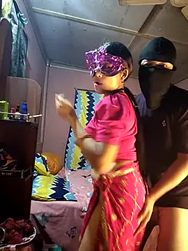 Snapshot of Flirtandfuck0 chatting on 12/18/25, 05:52 Flirtandfuck0 online show from 12/18/25, 05:52