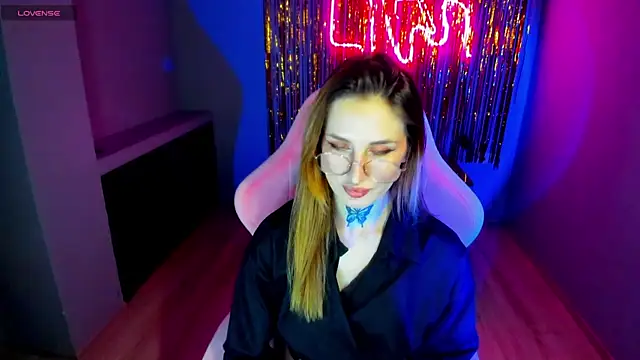 Snapshot of your_tora chatting on 12/14/24, 11:45 your tora online show from 12/14/24, 11:45