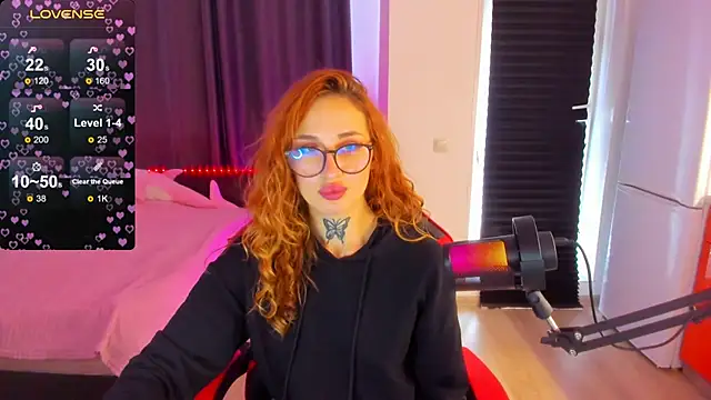 Snapshot of your_tora chatting on 09/24/25, 11:35 your tora online show from 09/24/25, 11:35