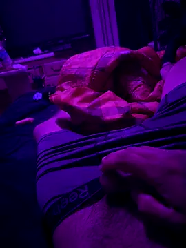 Snapshot of ericxxx222 chatting on 09/16/25, 09:10 ericxxx222 online show from 09/16/25, 09:10