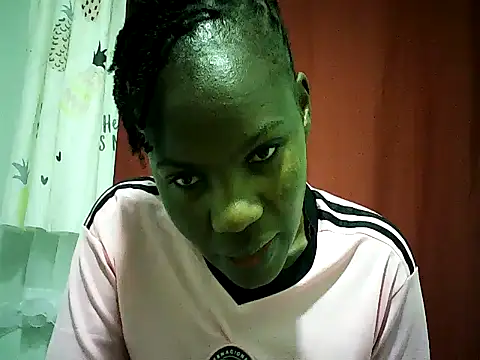 Snapshot of Pierra77 chatting on 06/02/26, 06:37 Pierra77 online show from 06/02/26, 06:37