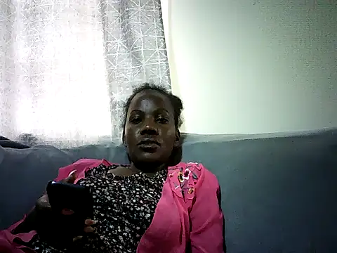 Snapshot of Pierra77 chatting on 07/20/26, 10:18 Pierra77 online show from 07/20/26, 10:18