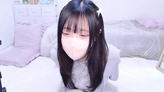 Suzu ch xx online show from 03/03/25, 04:14