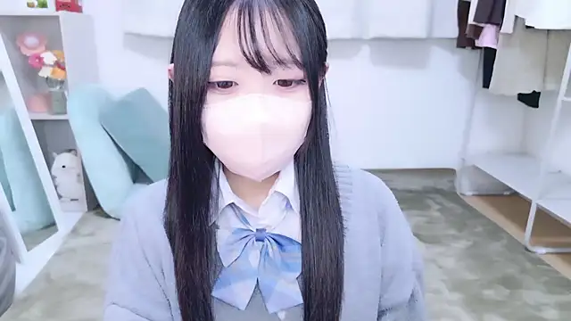 Suzu ch xx online show from 10/25/25, 02:13