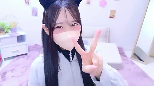 Snapshot of Suzu_ch_xx chatting on 05/30/26, 01:41 Suzu ch xx online show from 05/30/26, 01:41