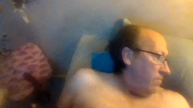 Snapshot of hornyrich69 chatting on 12/19/24, 07:07 hornyrich69 online show from 12/19/24, 07:07