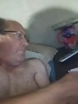 Snapshot of hornyrich69 chatting on 09/26/25, 11:53 hornyrich69 online show from 09/26/25, 11:53