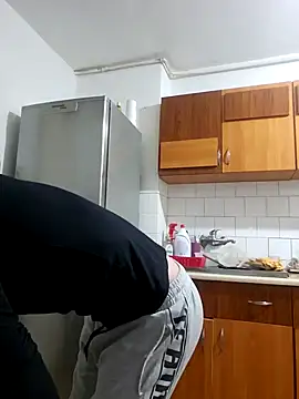 Aian09 online show from 01/05/25, 03:34