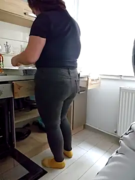 Aian09 online show from 09/29/25, 11:37