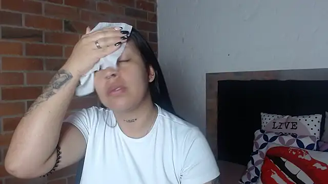 salome  hills1 online show from 02/15/26, 06:59