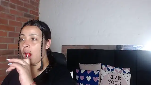 Snapshot of salome__hills1 chatting on 03/28/26, 08:41 salome hills1 online show from 03/28/26, 08:41