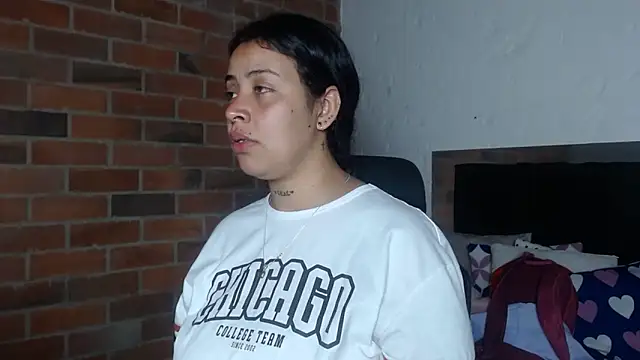 Snapshot of salome__hills1 chatting on 04/25/26, 11:24 salome hills1 online show from 04/25/26, 11:24