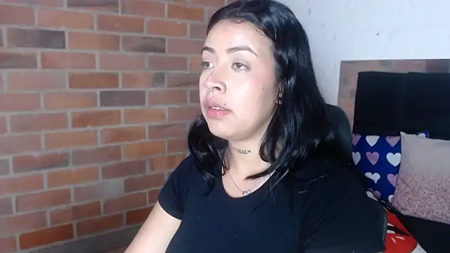 Snapshot of salome__hills1 chatting on 06/12/26, 09:03 salome hills1 online show from 06/12/26, 09:03