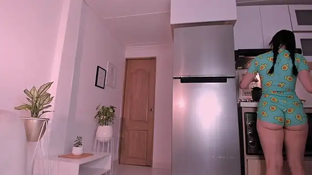 DannaHyde online show from 02/23/25, 05:29